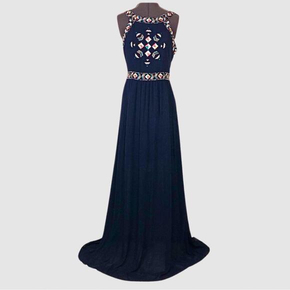 💗 3/$10 💗 NEW cupcakes & cashmere Sleeveless Embroidered Maxi Dress Size 2 - Picture 3 of 13